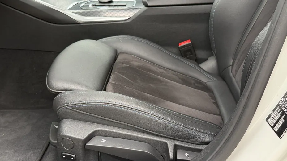 BMW Seria 3 330i M Sport sport-aut