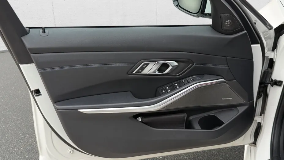 BMW Seria 3 330i M Sport sport-aut