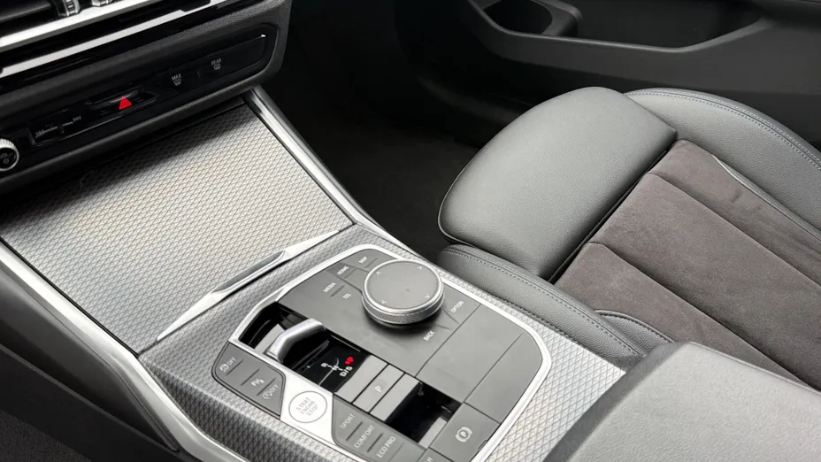 BMW Seria 3 330i M Sport sport-aut