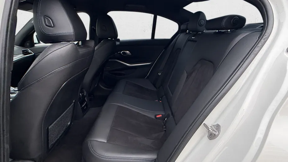 BMW Seria 3 330i M Sport sport-aut