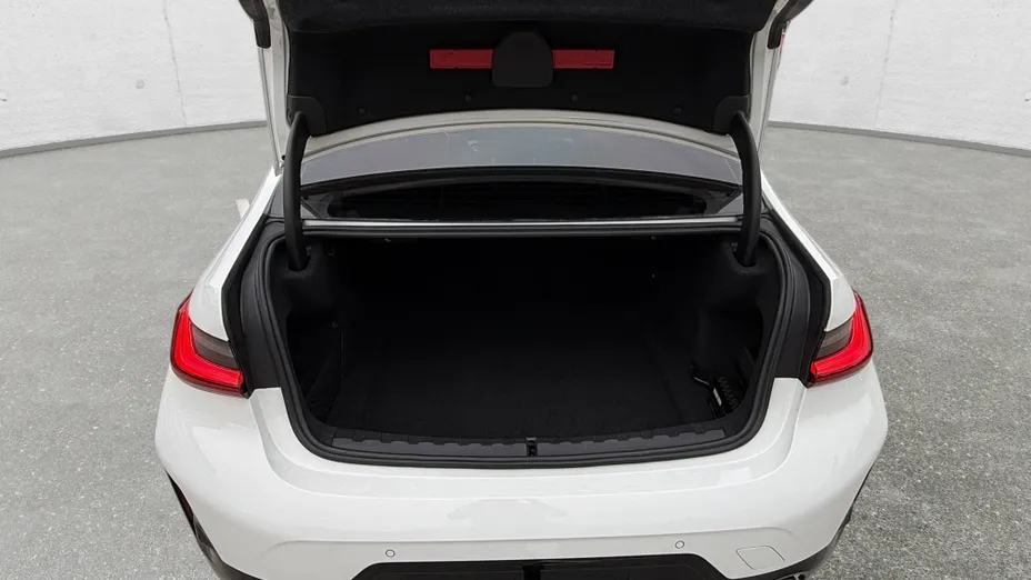 BMW Seria 3 330i M Sport sport-aut
