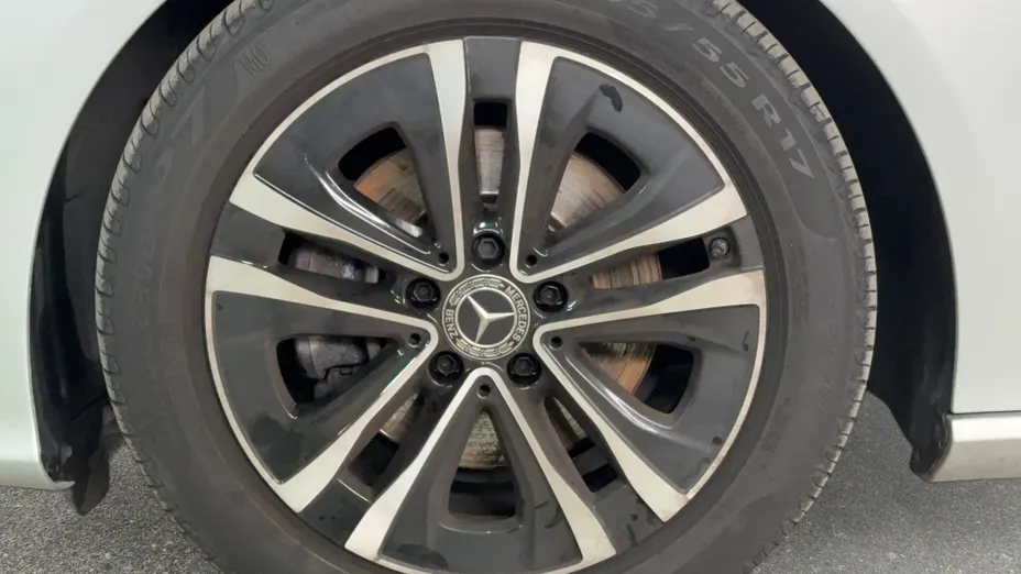 MERCEDES-BENZ CLA CLA 200 Progressive 7G-DCT