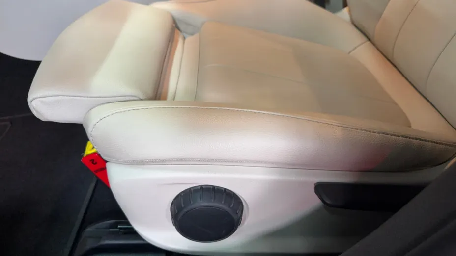 MERCEDES-BENZ CLA CLA 200 Progressive 7G-DCT