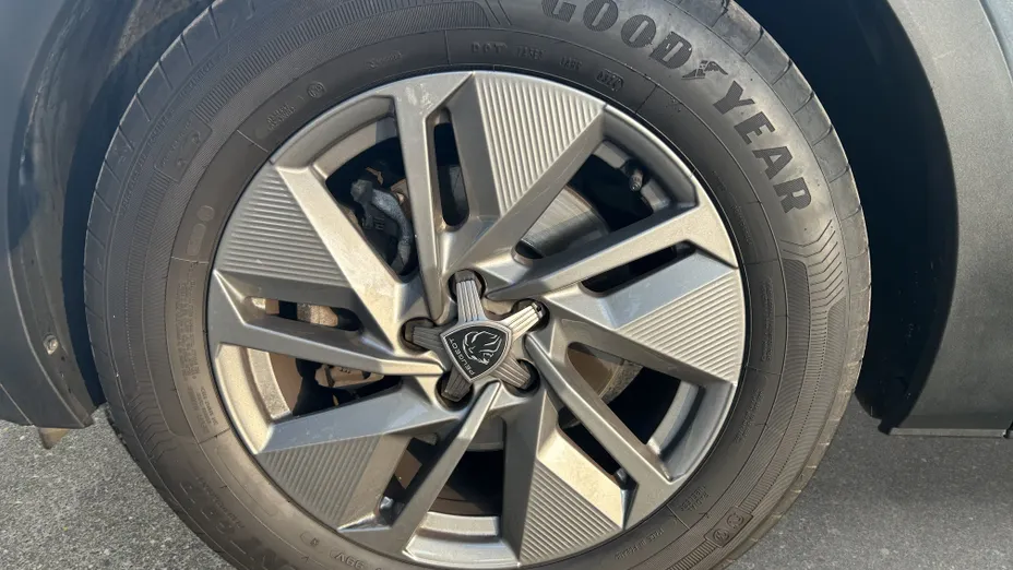PEUGEOT 408 408 1.2 PureTech Allure S&S EAT8