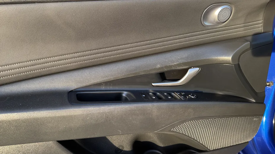 HYUNDAI Elantra Elantra 1.6 Smart CVT