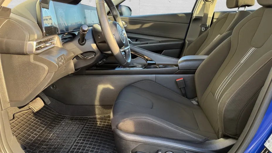 HYUNDAI Elantra Elantra 1.6 Smart CVT