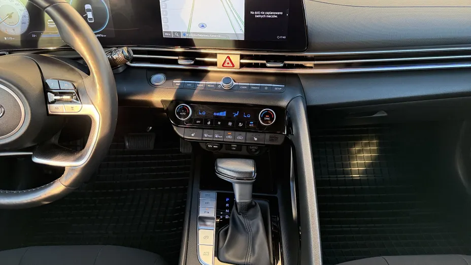 HYUNDAI Elantra Elantra 1.6 Smart CVT
