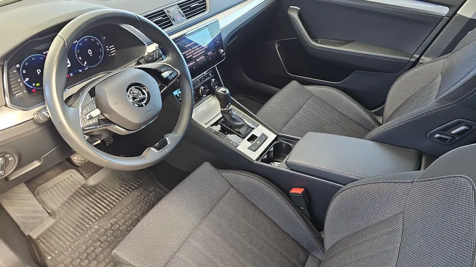 SKODA Superb Superb 2.0 TDI SCR Style DSG