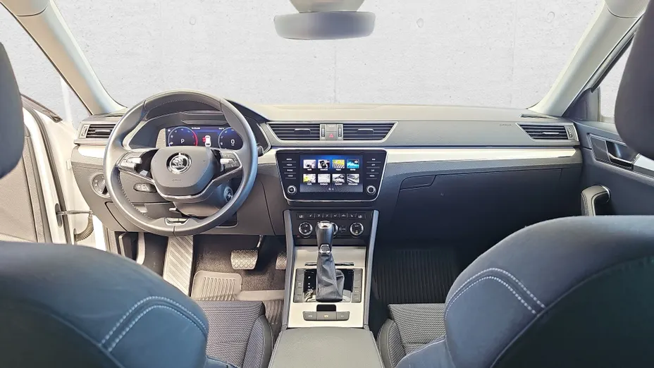 SKODA Superb Superb 2.0 TDI SCR Style DSG