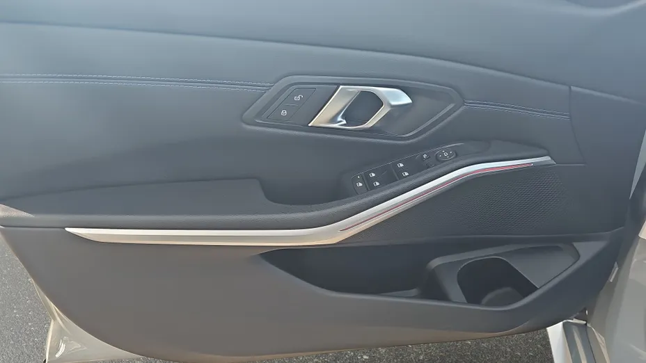 BMW Seria 3 318d mHEV M Sport aut