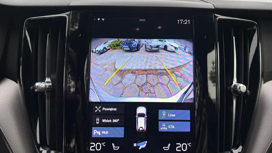 VOLVO XC60 XC60 T8 AWD Plug-In Hybrid R-Design aut