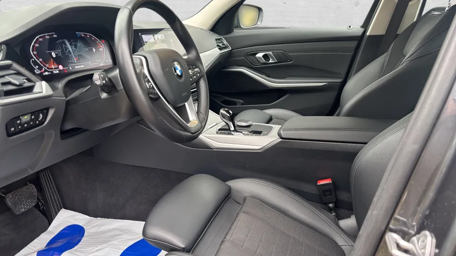 BMW Seria 3 320d xDrive mHEV Advantage aut