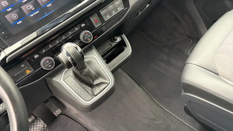VOLKSWAGEN Multivan Multivan 6.1 2.0 TDI L1 Highline DSG