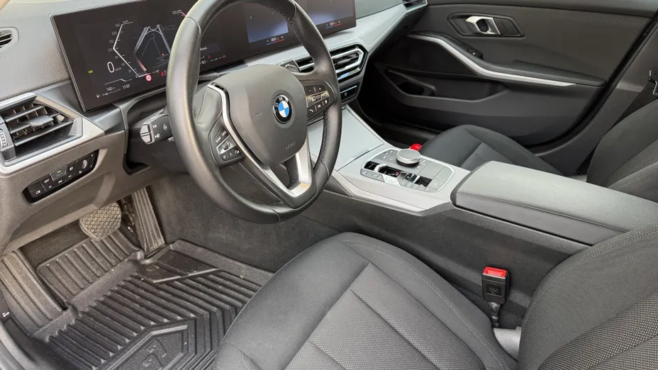 BMW Seria 3 318i aut
