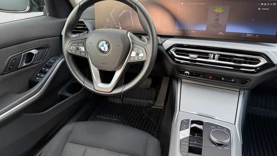 BMW Seria 3 318i aut