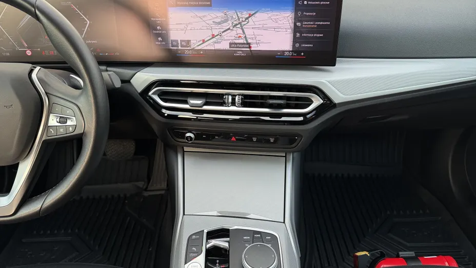 BMW Seria 3 318i aut
