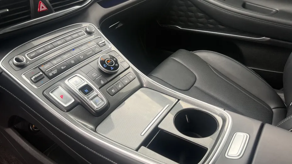 HYUNDAI Santa Fe Santa Fe 1.6 T-GDI HEV Platinum 4WD aut