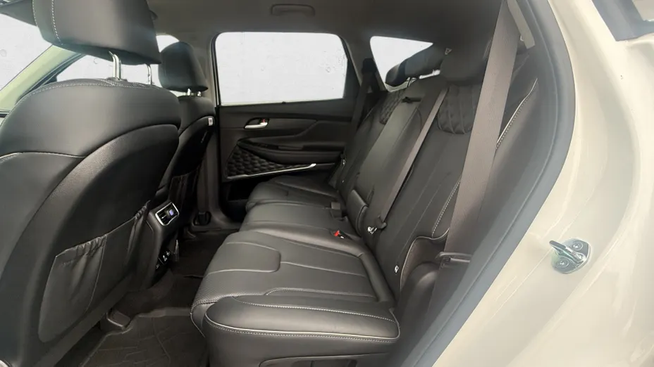 HYUNDAI Santa Fe Santa Fe 1.6 T-GDI HEV Platinum 4WD aut