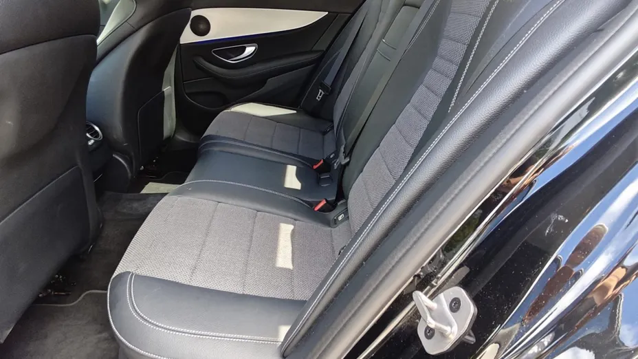 MERCEDES-BENZ E Klasa E 220 d 4-Matic Avantgarde