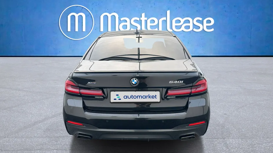 BMW Seria 5 540i xDrive mHEV M Sport sport-aut
