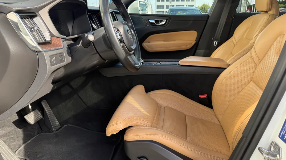 VOLVO XC60 XC60 B5 B AWD Inscription aut