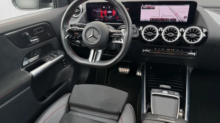 MERCEDES-BENZ GLA GLA 200 mHEV AMG Line 7G-DCT