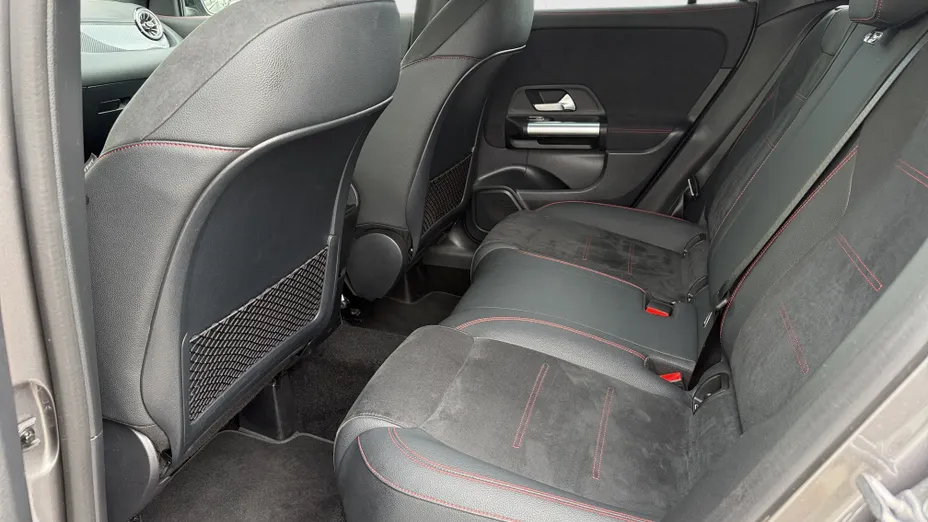 MERCEDES-BENZ GLA GLA 200 mHEV AMG Line 7G-DCT