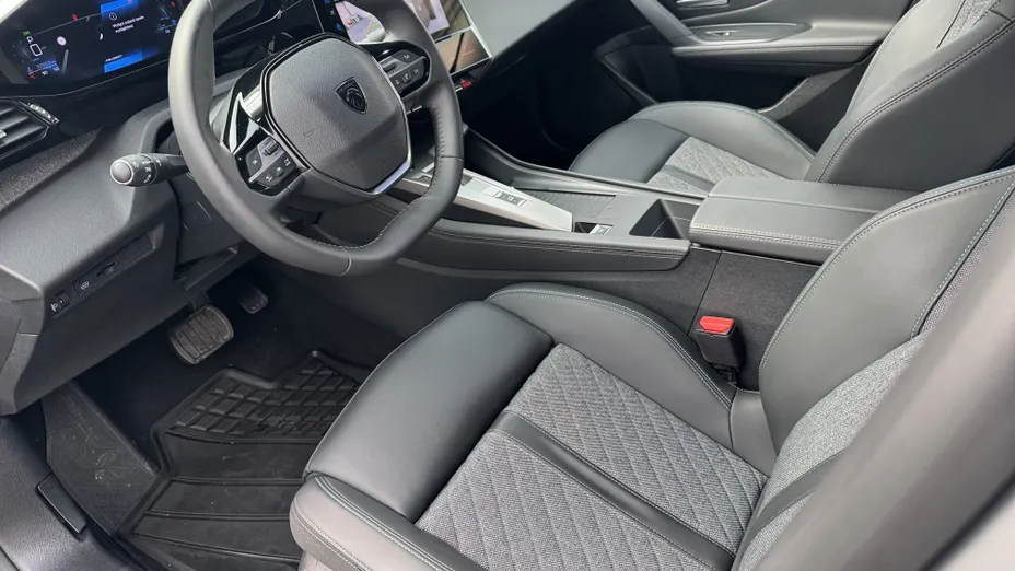 PEUGEOT 408 408 1.2 PureTech Allure S&S EAT8