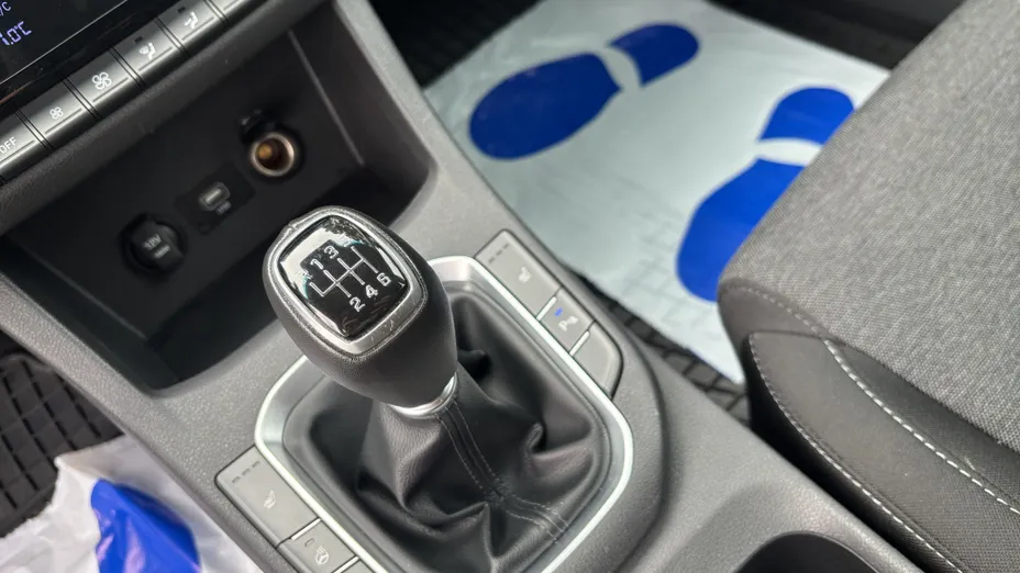 HYUNDAI i30 i30 1.0 T-GDI Smart