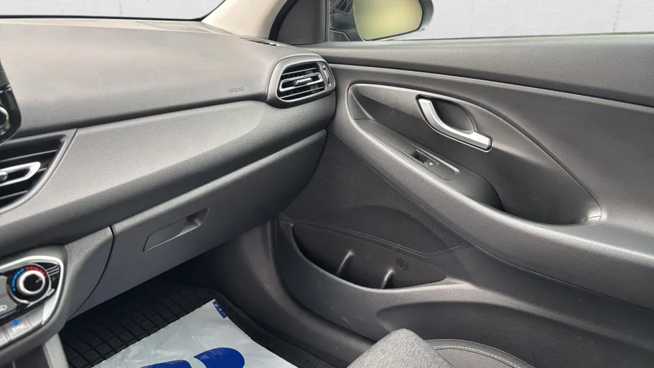 HYUNDAI i30 i30 1.0 T-GDI Smart