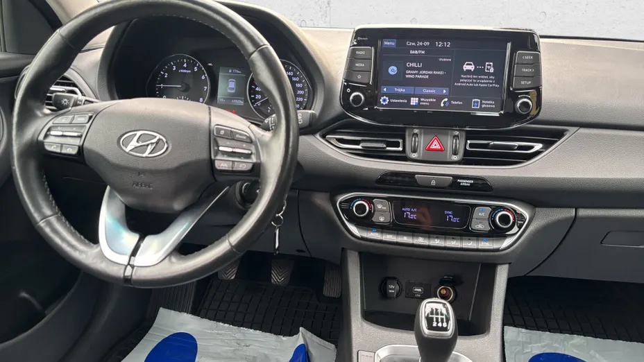 HYUNDAI i30 i30 1.0 T-GDI Smart