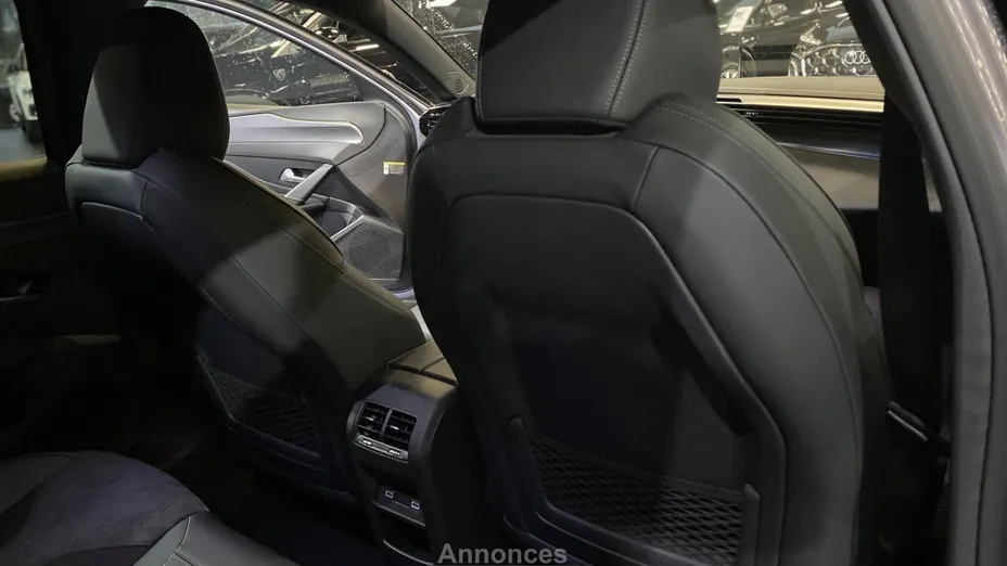 PEUGEOT 308 -