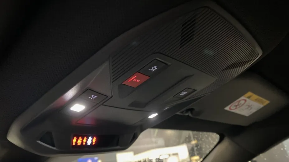 PEUGEOT 308 -