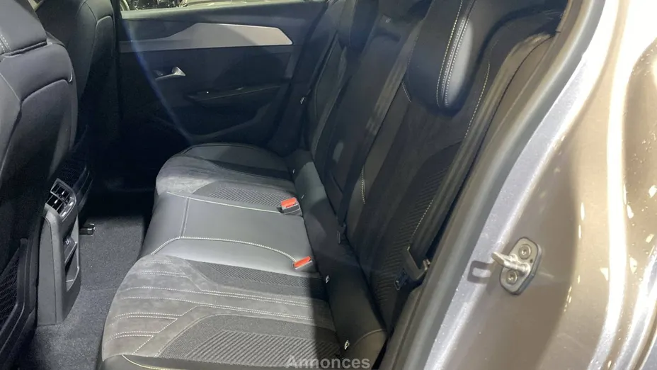 PEUGEOT 308 -