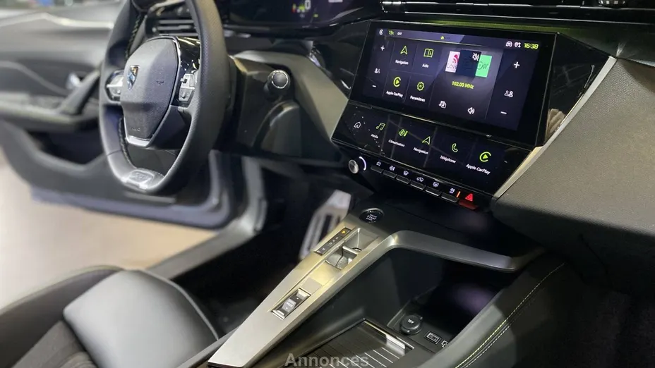 PEUGEOT 308 -