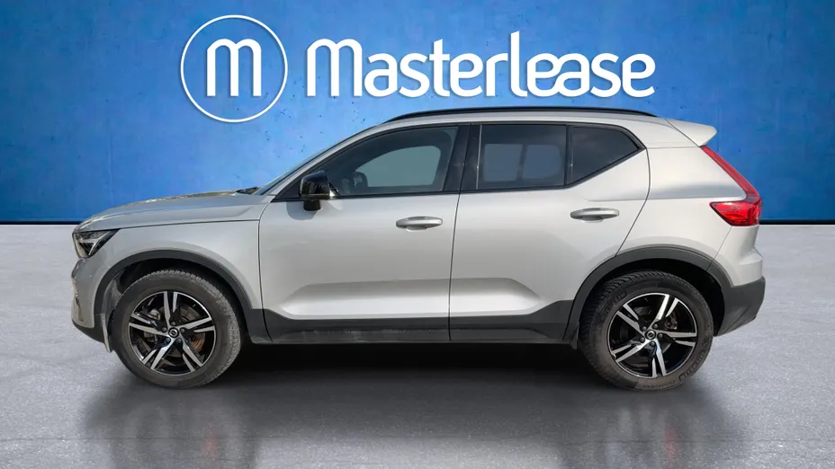 VOLVO XC40 XC40 B3 Plus Dark aut