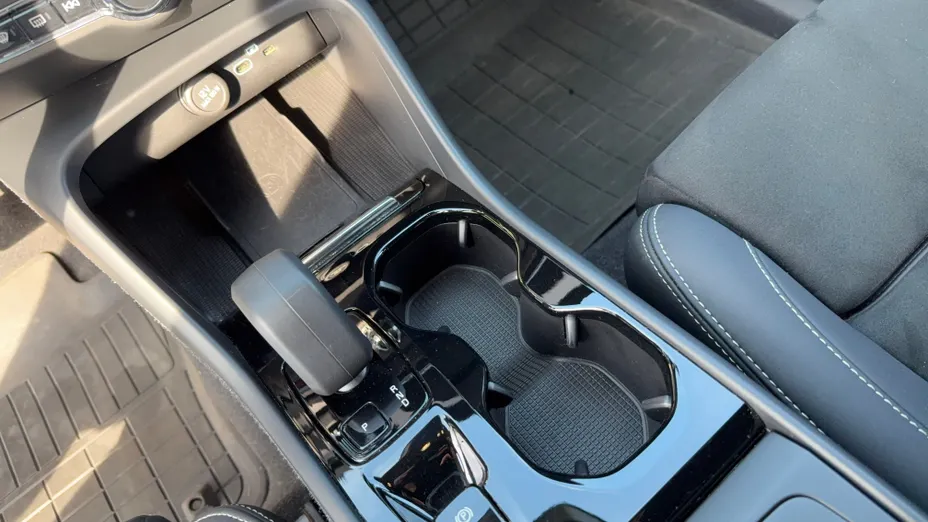 VOLVO XC40 XC40 B3 Plus Dark aut