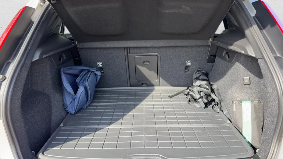 VOLVO XC40 XC40 B3 Plus Dark aut