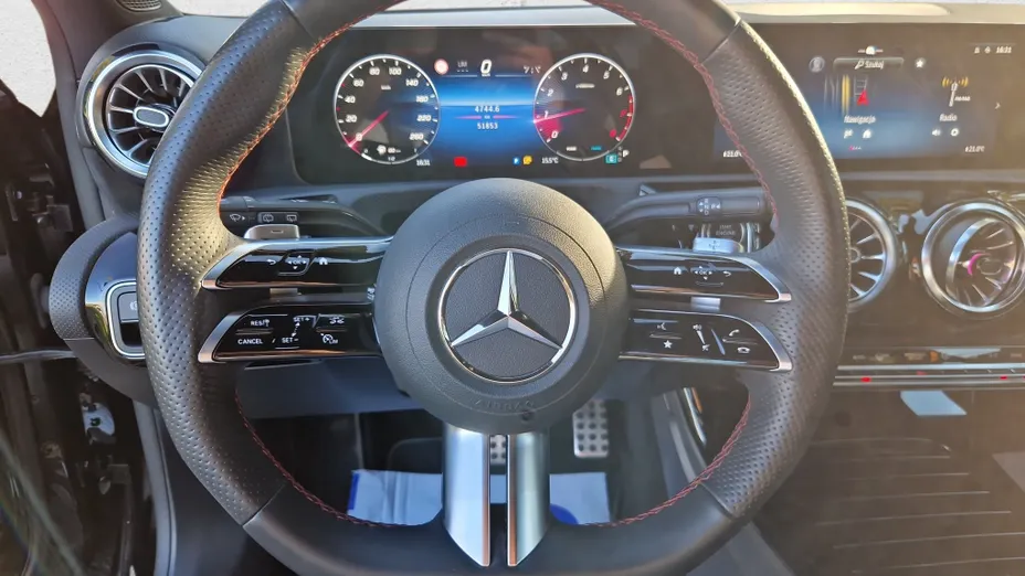 MERCEDES-BENZ A Klasa A 220 4-Matic Progressive 8G-DCT