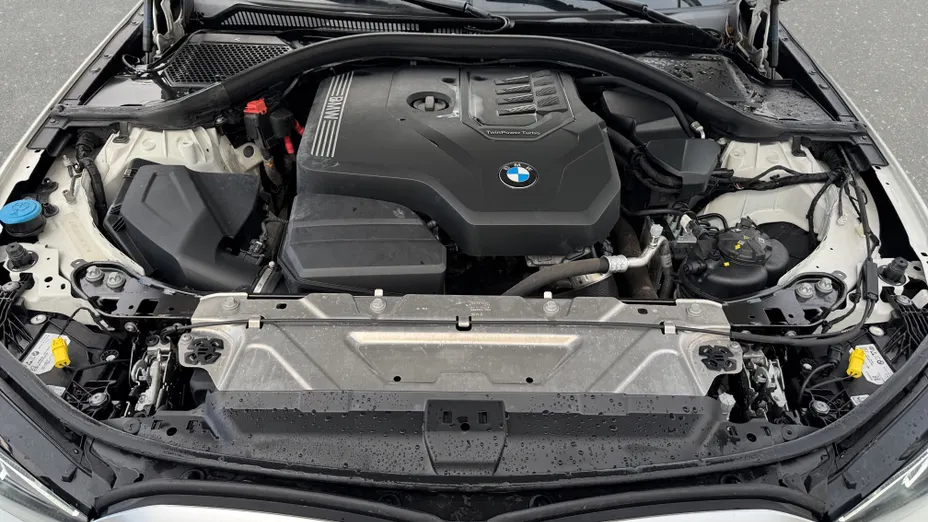 BMW Seria 3 318i M Sport aut