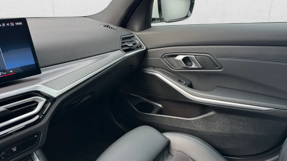BMW Seria 3 318i M Sport aut