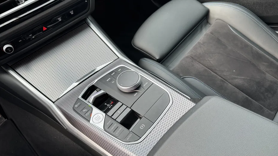 BMW Seria 3 318i M Sport aut