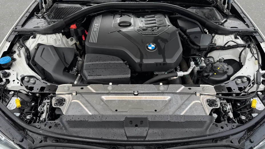 BMW Seria 3 318i M Sport aut