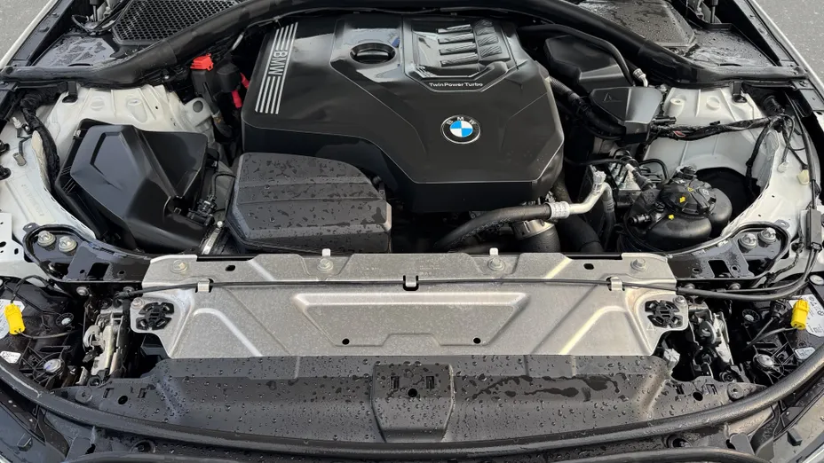 BMW Seria 3 318i M Sport aut