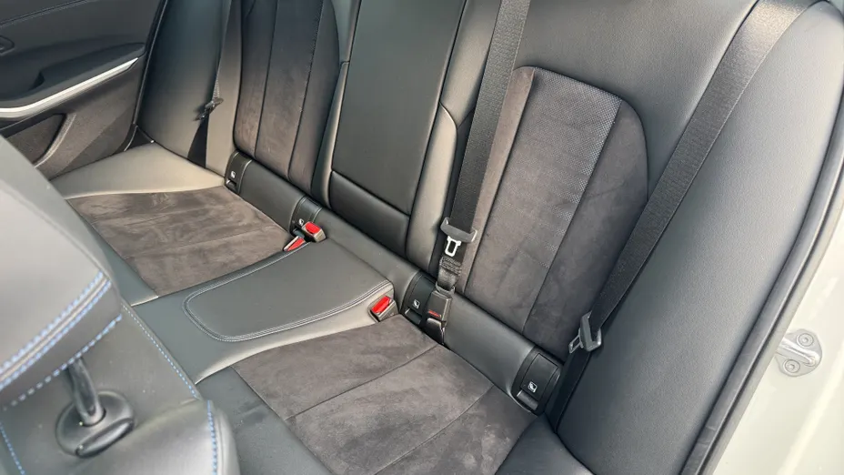 BMW Seria 3 318i M Sport aut