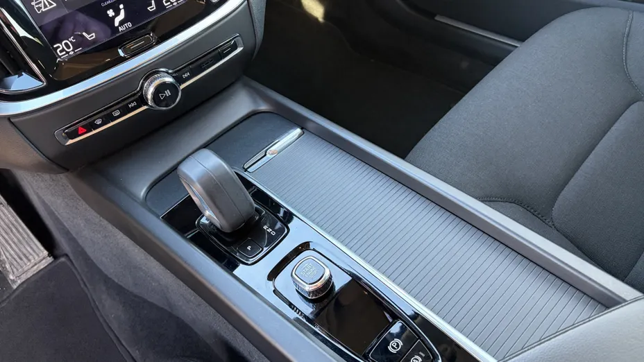 VOLVO V60 V60 B4 D Momentum Pro aut
