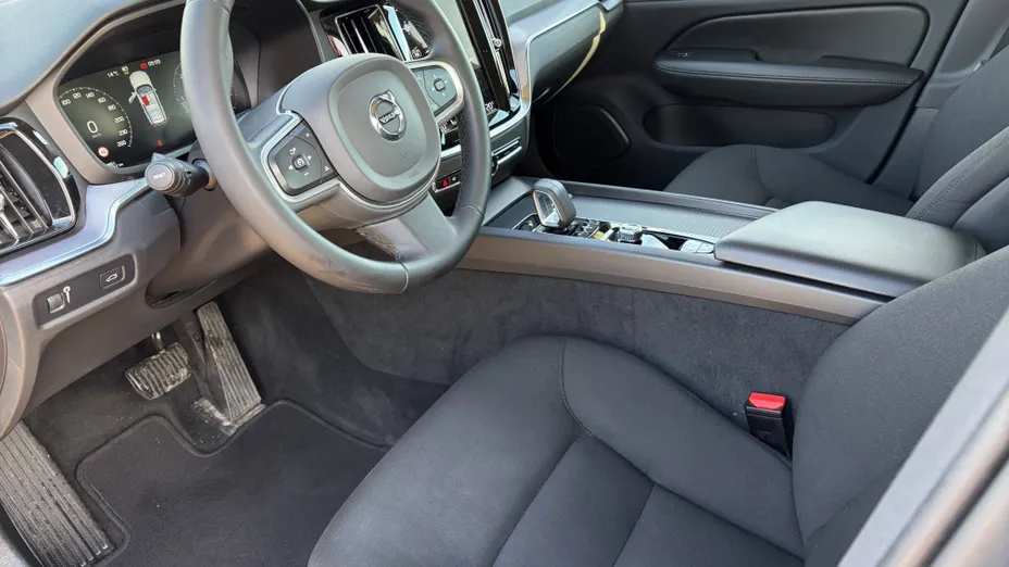 VOLVO V60 V60 B4 D Momentum Pro aut