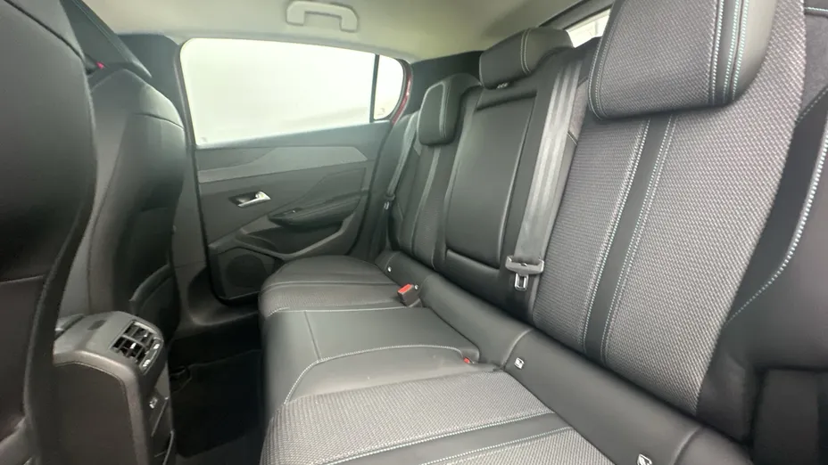 PEUGEOT 308 -