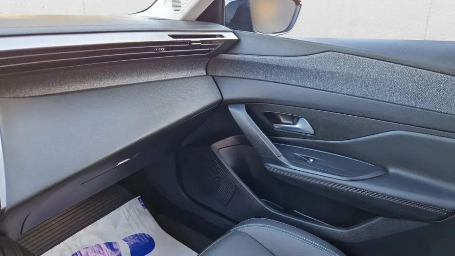 PEUGEOT 408 408 1.2 PureTech Allure S&S EAT8