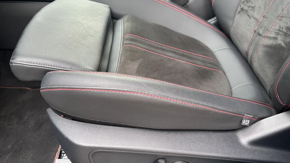 FORD Kuga Kuga 2.5 FHEV FWD ST-Line X eCVT